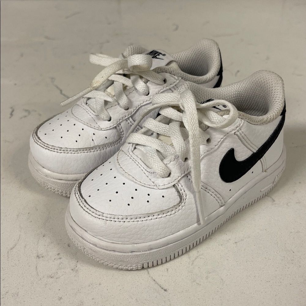 Nike Air Force 1 Low (TD) CZ1691-100 White Black Swoosh Size 6 C